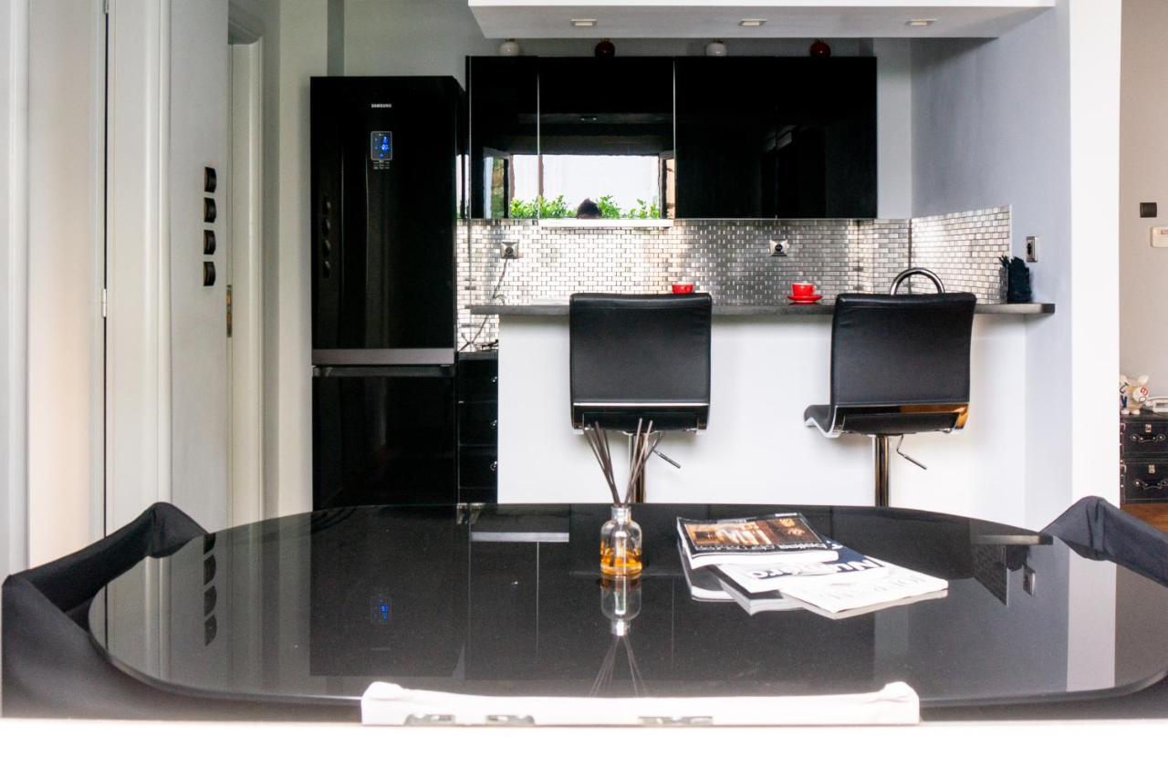 Ferienwohnung The Burton Luxury 1Br In Plaka, Athen Exterior foto